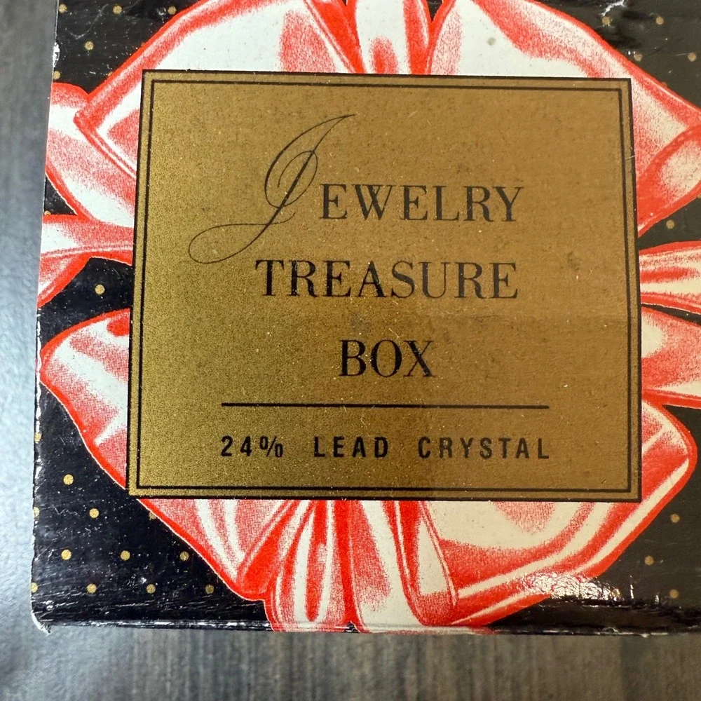 Fairfield Jewelry Treasure Box‎ 24% Lead Crystal Trinket Box Vintage